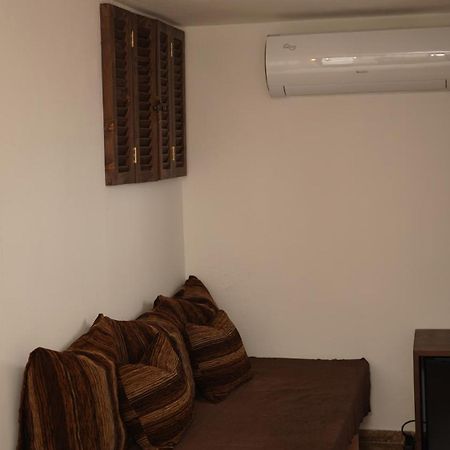 Relax Inn Korce Exteriér fotografie